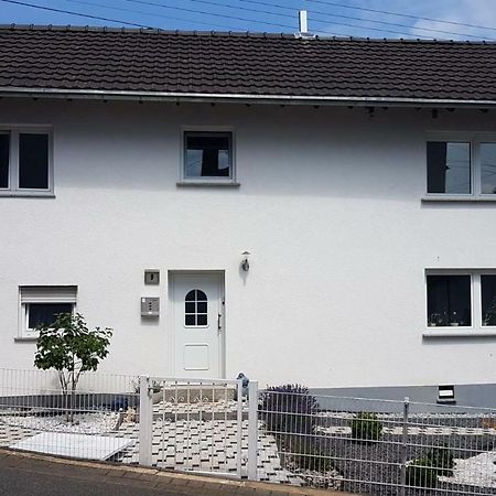 Westerwald Apartments Strassenhaus Exteriör bild